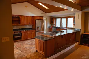 8593 Concord Hills Cir, Sycamore Township, OH 45243 - Photo 15