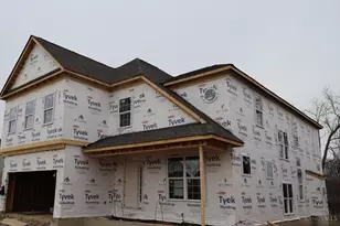 1876 Grove Park Dr, Miami Township, OH 45150 - Photo 5