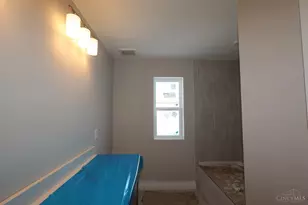 1876 Grove Park Dr, Miami Township, OH 45150 - Photo 17