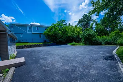 10587 Montgomery Road, Montgomery, OH 45242 - Photo 21