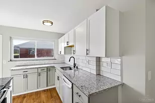 8663 Mockingbird Ln, Springfield Township, OH 45231 - Photo 15