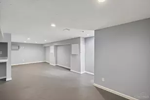 8663 Mockingbird Ln, Springfield Township, OH 45231 - Photo 21