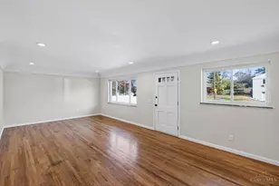 8663 Mockingbird Ln, Springfield Township, OH 45231 - Photo 5