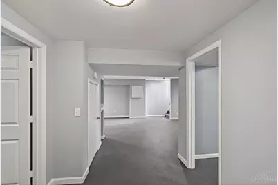 8663 Mockingbird Lane, Springfield Township, OH 45231 - Photo 29