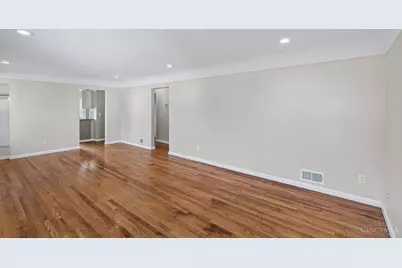 8663 Mockingbird Lane, Springfield Township, OH 45231 - Photo 3