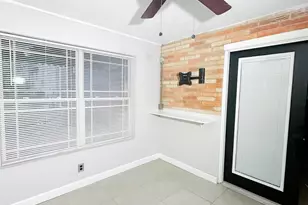 6538 S Oak Knoll Dr, Cincinnati, OH 45224 - Photo 3