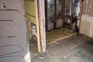 2327 Losantiville Ave, Golf Manor, OH 45237 - Photo 5