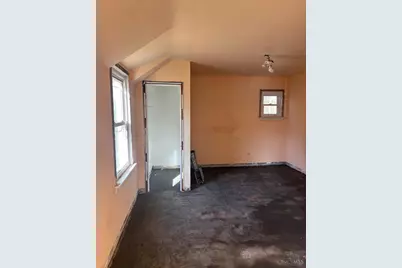 2327 Losantiville Avenue, Golf Manor, OH 45237 - Photo 3