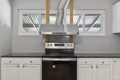 8965 Fontainebleau Terrace, Springfield Township, OH 45231 - Photo 23