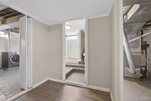 8965 Fontainebleau Terrace, Springfield Township, OH 45231 - Photo 5