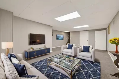 8965 Fontainebleau Terrace, Springfield Township, OH 45231 - Photo 11