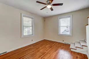 324 E Willow Ave, Glendale, OH 45246 - Photo 9