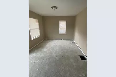 2040 Queen City Avenue, Cincinnati, OH 45214 - Photo 9