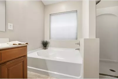 7843 Bridge Point Drive, Green Township, OH 45248 - Photo 39