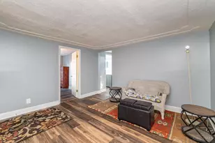 163 Washington Ave, Glendale, OH 45246 - Photo 7