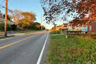 131 W Siebenthaler Ave, Harrison Twp, OH 45405 - Photo 5