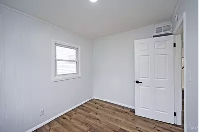 2037 Duck Creek Road, Cincinnati, OH 45207 - Photo 23