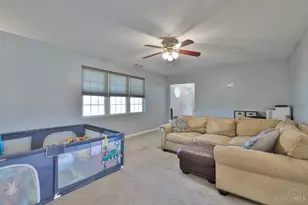 1398 Lorelei Dr, Perry Township, OH 45118 - Photo 7