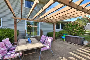 1398 Lorelei Dr, Perry Township, OH 45118 - Photo 31