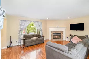 1575 Apple Ct, Batavia Township, OH 45102 - Photo 5