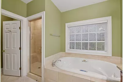 335 Ashley Lane, Wyoming, OH 45215 - Photo 35