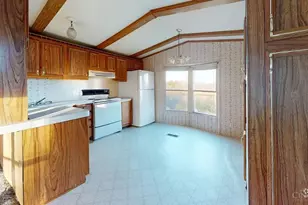 17 S Nixon Ave, Peebles, OH 45660 - Photo 7