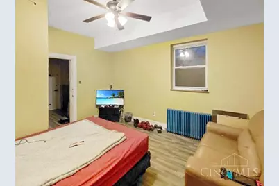 5751 Belmont Avenue, Cincinnati, OH 45224 - Photo 17