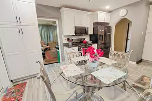 5751 Belmont Ave, Cincinnati, OH 45224 - Photo 3