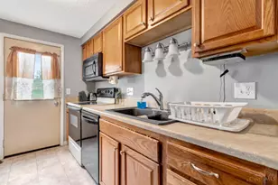 5804 Cedaridge Dr, Green Township, OH 45247 - Photo 19