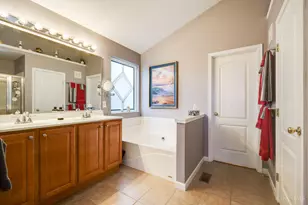 5365 Station Dr, South Lebanon, OH 45065 - Photo 11