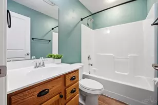 6161 Royal Garden Ct, Liberty Township, OH 45044 - Photo 11