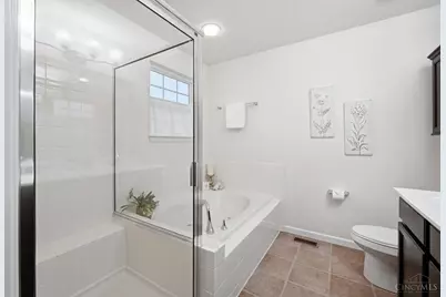 6161 Royal Garden Court, Liberty Township, OH 45044 - Photo 9