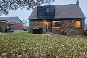 6024 Sunridge Dr, Cincinnati, OH 45224 - Photo 33