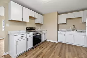 8729 Morningstar Ln, Springfield Township, OH 45231 - Photo 5