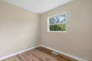 8729 Morningstar Ln, Springfield Township, OH 45231 - Photo 13