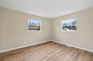 8729 Morningstar Ln, Springfield Township, OH 45231 - Photo 9