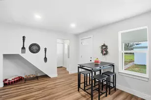 10173 Walnut St, Pleasant Plain, OH 45162 - Photo 7