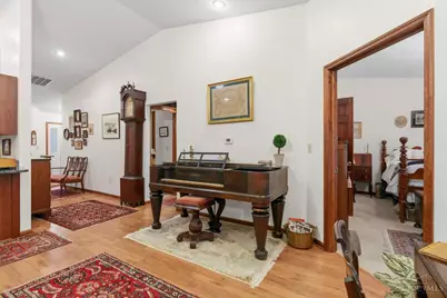 332 Leyland Park Drive, Wilmington, OH 45177 - Photo 7