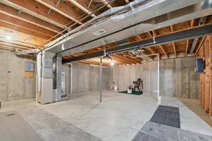 2122 Castle Pines Ct, Hamilton, OH 45013 - Photo 23