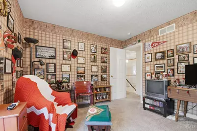 2122 Castle Pines Court, Hamilton, OH 45013 - Photo 13