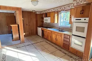 1233 Deblin Dr, Miami Township, OH 45150 - Photo 5