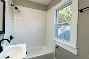 6949 Cambridge Ave, Mariemont, OH 45227 - Photo 29