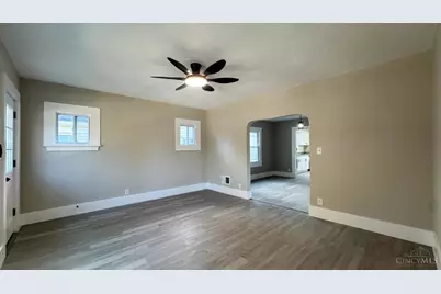 6949 Cambridge Avenue, Mariemont, OH 45227 - Photo 21