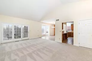 5548 Timber Way Dr, Delhi Township, OH 45238 - Photo 5