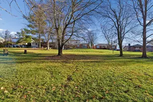 4252 Runningfawn Dr, Green Township, OH 45247 - Photo 11