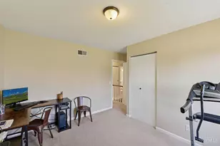 4252 Runningfawn Dr, Green Township, OH 45247 - Photo 33