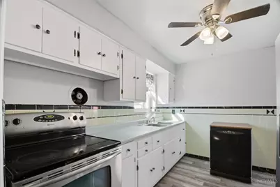 3655 Frondorf Avenue, Green Township, OH 45211 - Photo 15