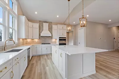 7511 Donegal Drive, Miami Township, OH 45233 - Photo 13