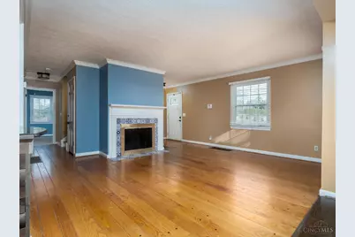 557 W North Bend Road, Springfield Township, OH 45224 - Photo 9