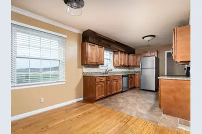 557 W North Bend Road, Springfield Township, OH 45224 - Photo 11